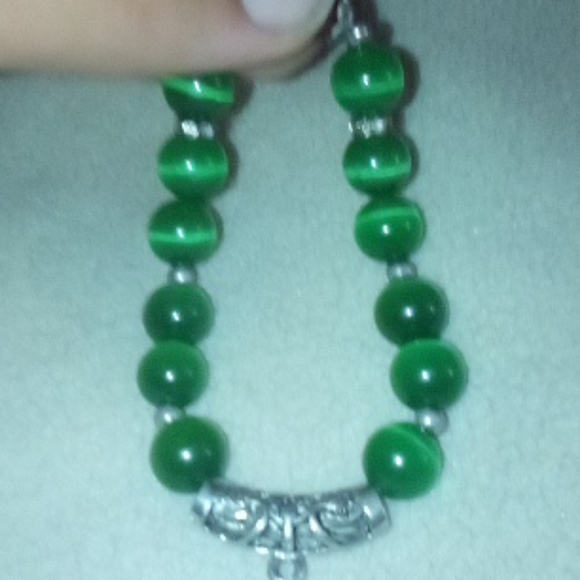 Cats Eye Jade - Picture 4 of 7